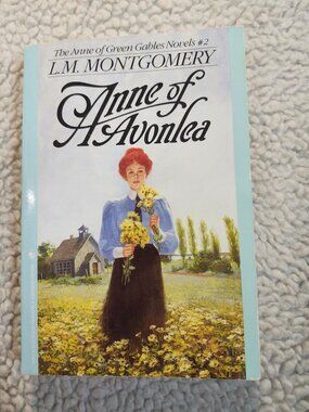 Anne of Avonlea L M Montgomery Bantam Skylark Paperback 1992 Classic Anne Series